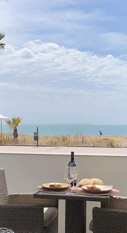 Windsurf Beach Front Torre Grande Zewnętrze zdjęcie